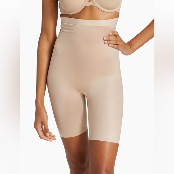 NWT Spanx Thinstincts 2.0 High Waist Mid Thigh Shapewear Shorts Beige Sz M - Picture 1 of 13